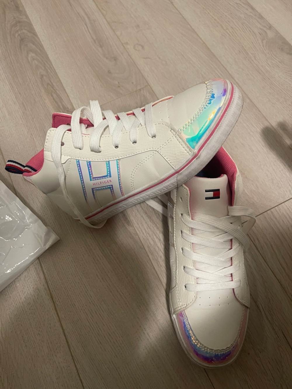 Tommy Hilfiger White Sneakers with Pink Lining and Iridescent Toe